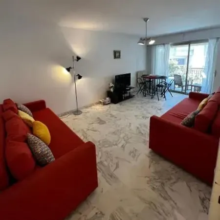 Amazing Studio In Les Pins With A Large Terrasse Parking * Juan-les-Pins